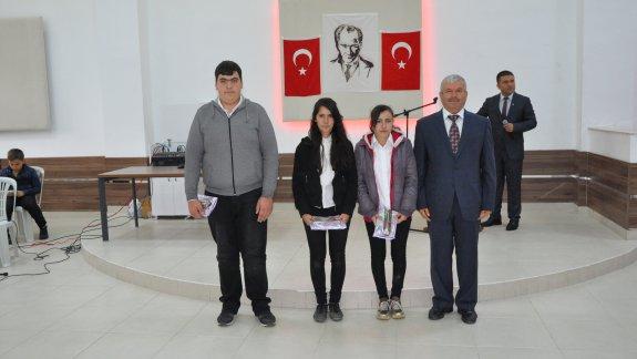 "Cumhuriyet Bayramı" Konulu Şiir ve Resim Yarışmasında Dereceye Giren Öğrencilerimize Ödülleri Takdim Edildi